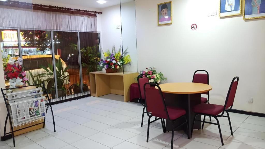 Hotel Seri Perkasa Кота-Кінабалу Екстер'єр фото