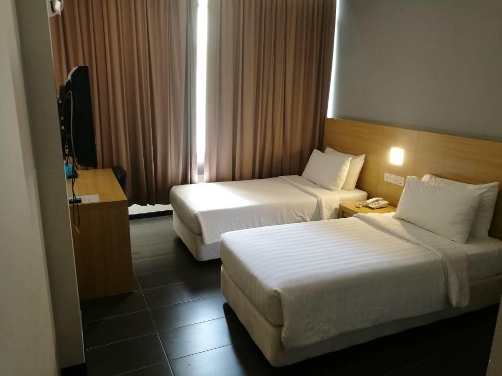Hotel Seri Perkasa Кота-Кінабалу Екстер'єр фото